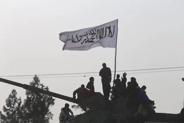 د اوسني اسلامي حکومت او تېر جمهوريت ترمنځ توپير